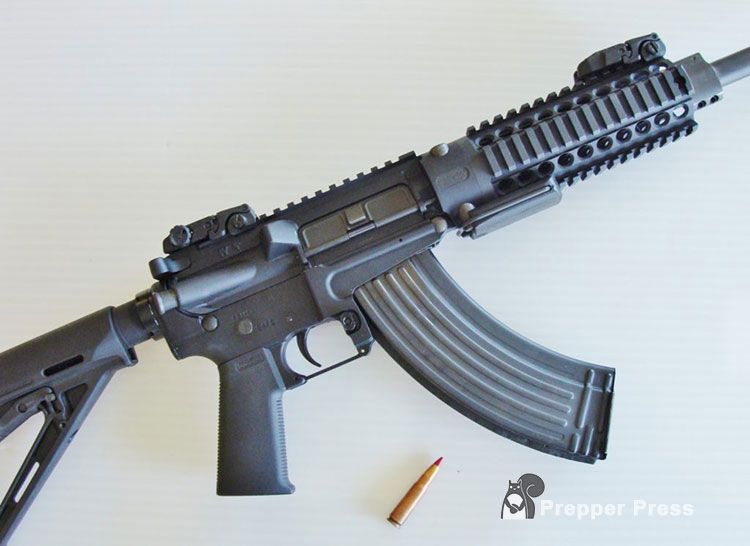AR-15 AK-47